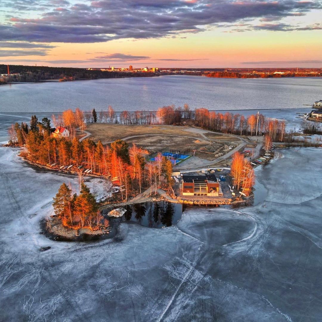 Dos pistas de pádel en una pequeña isla de Finlandia