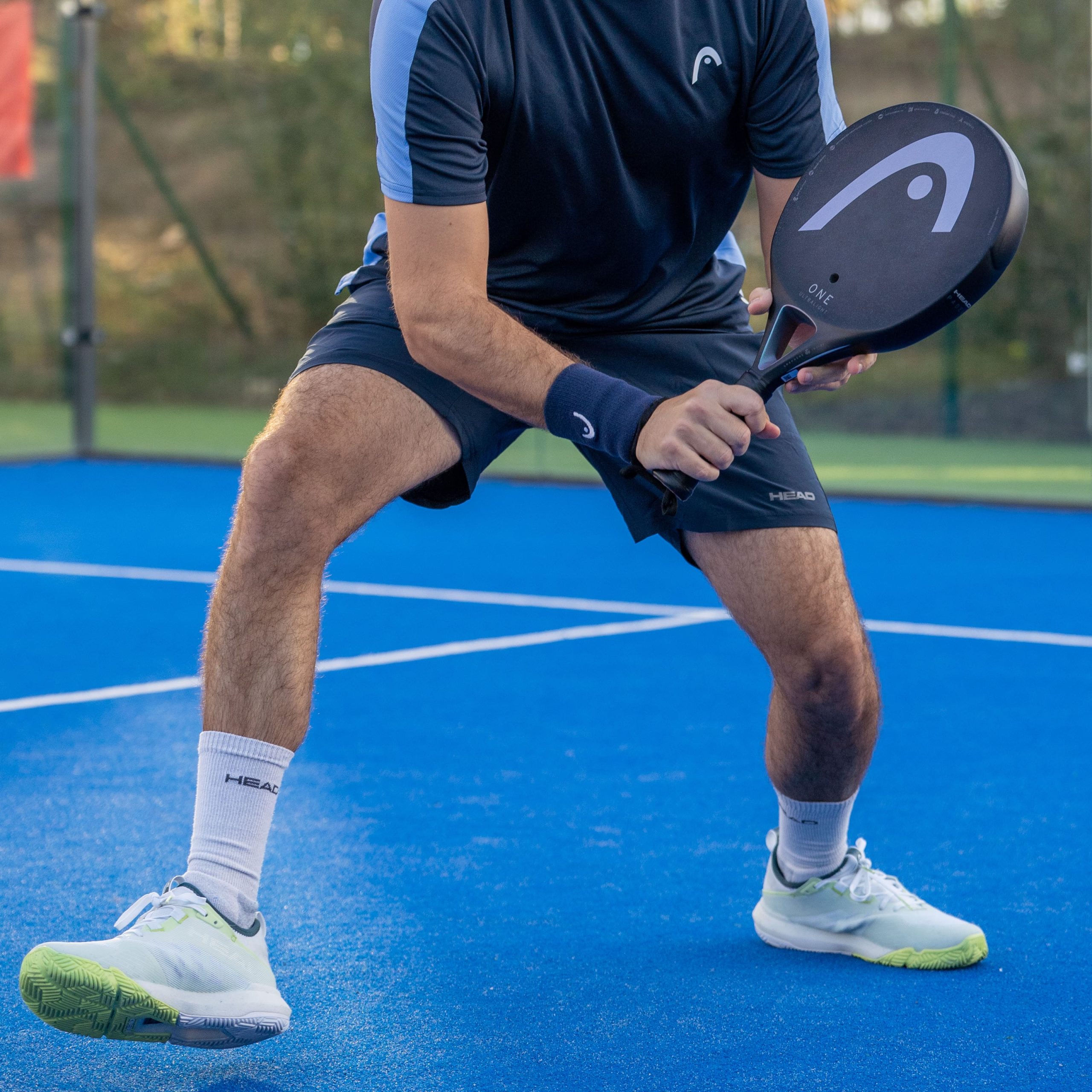 En Padel Addict hemos probado la HEAD One Ultralight, la pala más ligera para adultos.